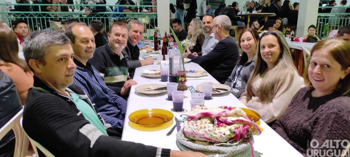 Mais de 800 pessoas participam do Jantar das Massas em FW