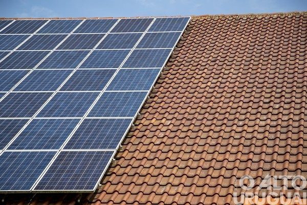 Cerca de 400 mil residências instalaram energia solar no primeiro semestre deste ano, segundo estudo do Portal Solar