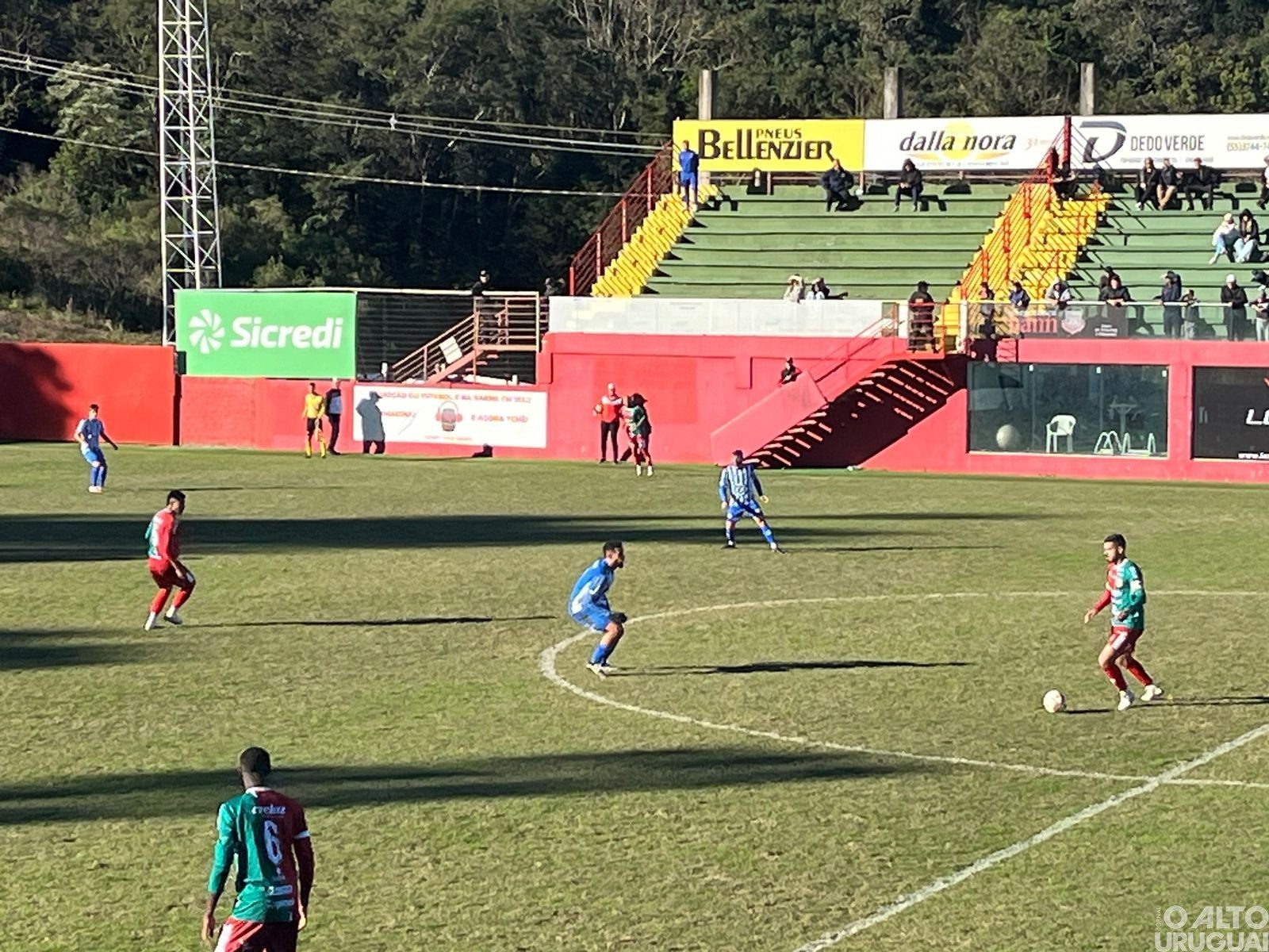 União empata com Esportivo em FW