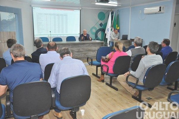 Aprovado reajuste de 65% nas mensalidades dos municípios da Amzop