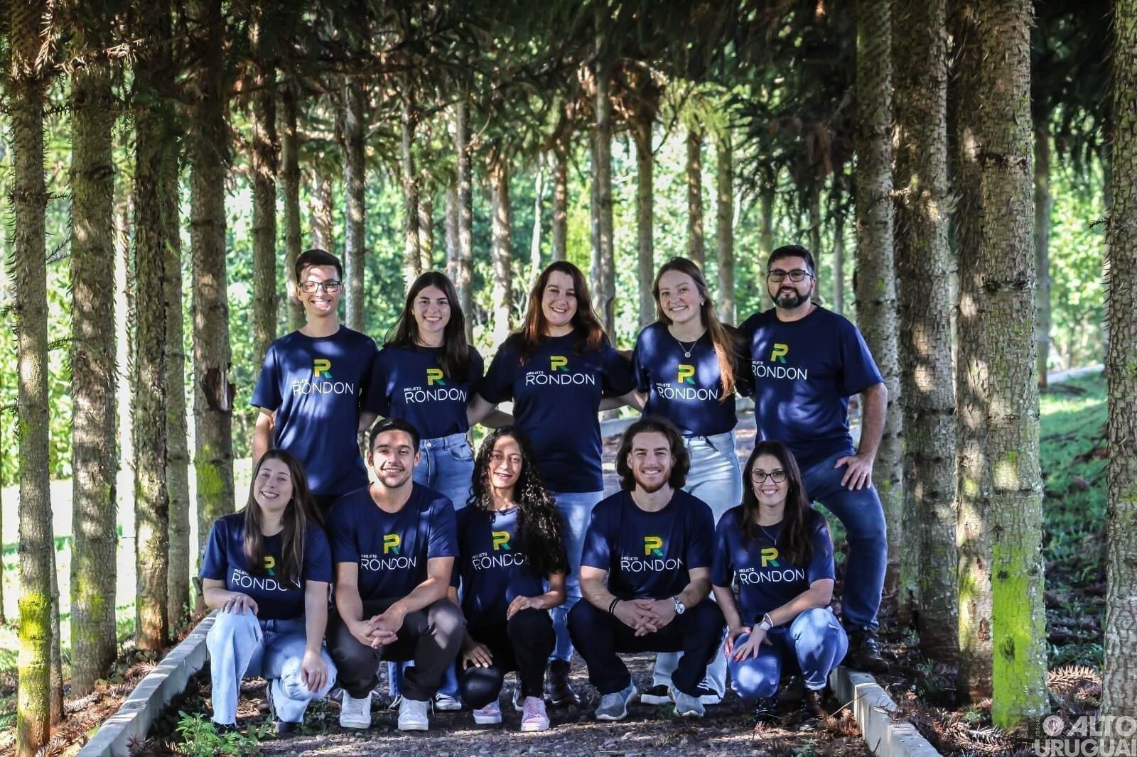 Grupo representa a UFSM-FW no Projeto Rondon