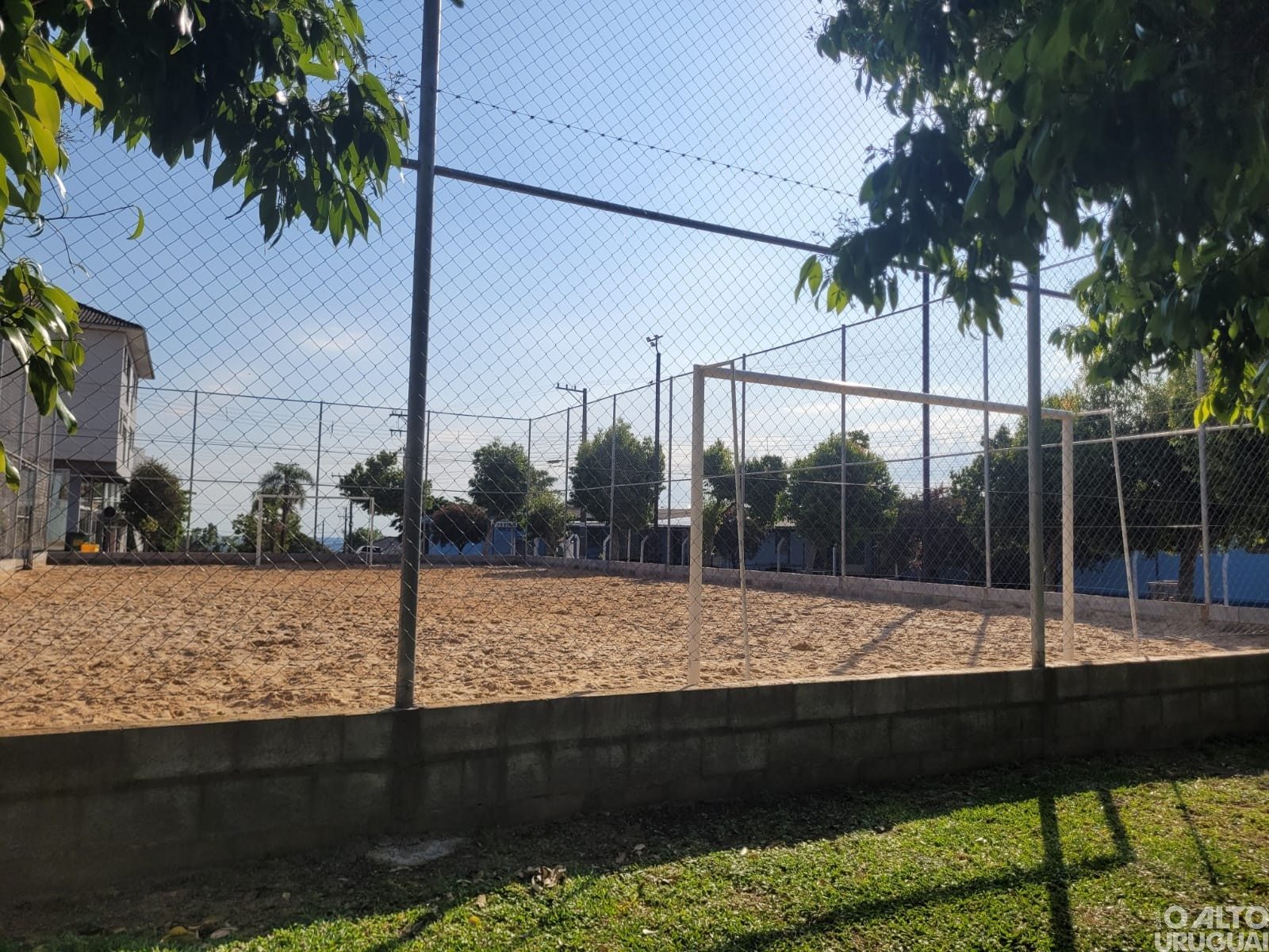Inscrições abertas para aulas gratuitas de futevôlei em Caiçara