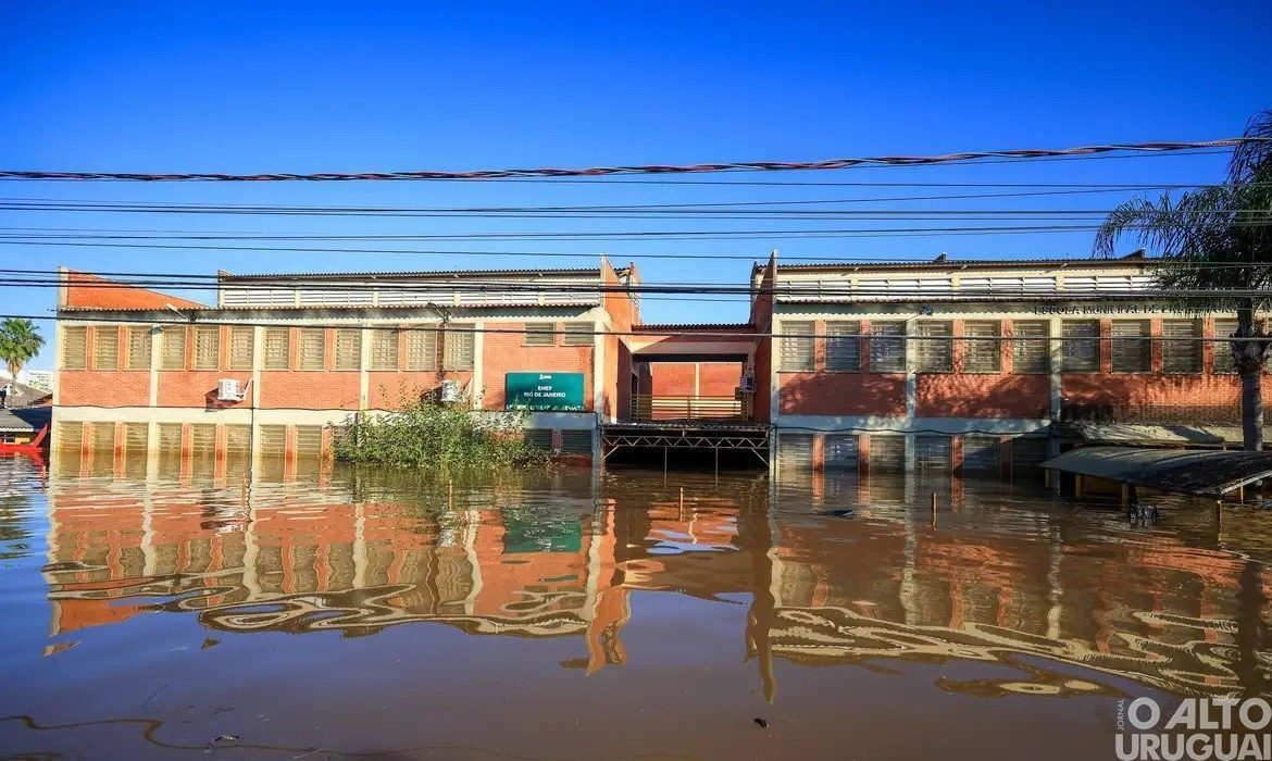Prorrogado prazo para declaração do IR nos municípios atingidos pelas enchentes
