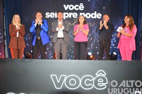 Palestra-show com Otélio Drebes reúne mais de 600 pessoas em Seberi