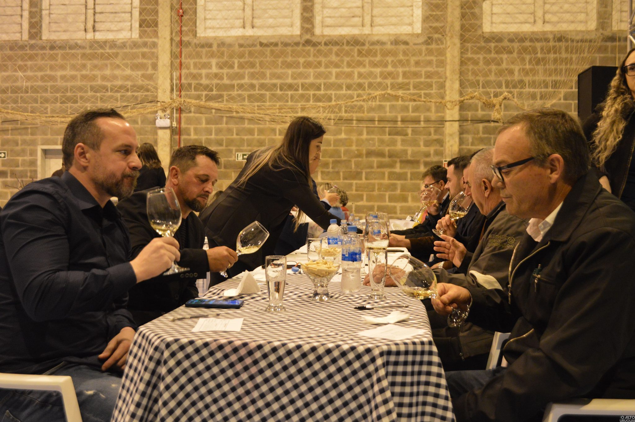 Vinhos são analisados durante Jantar Italiano em FW