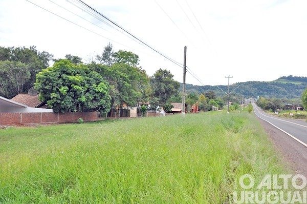 Determinada perícia técnica para avaliar contornos territoriais da área indígena