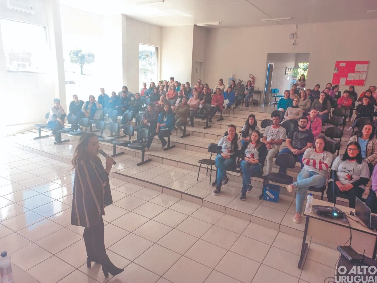 Palestra sobre violência contra a mulher é realizada em Cristal do Sul
