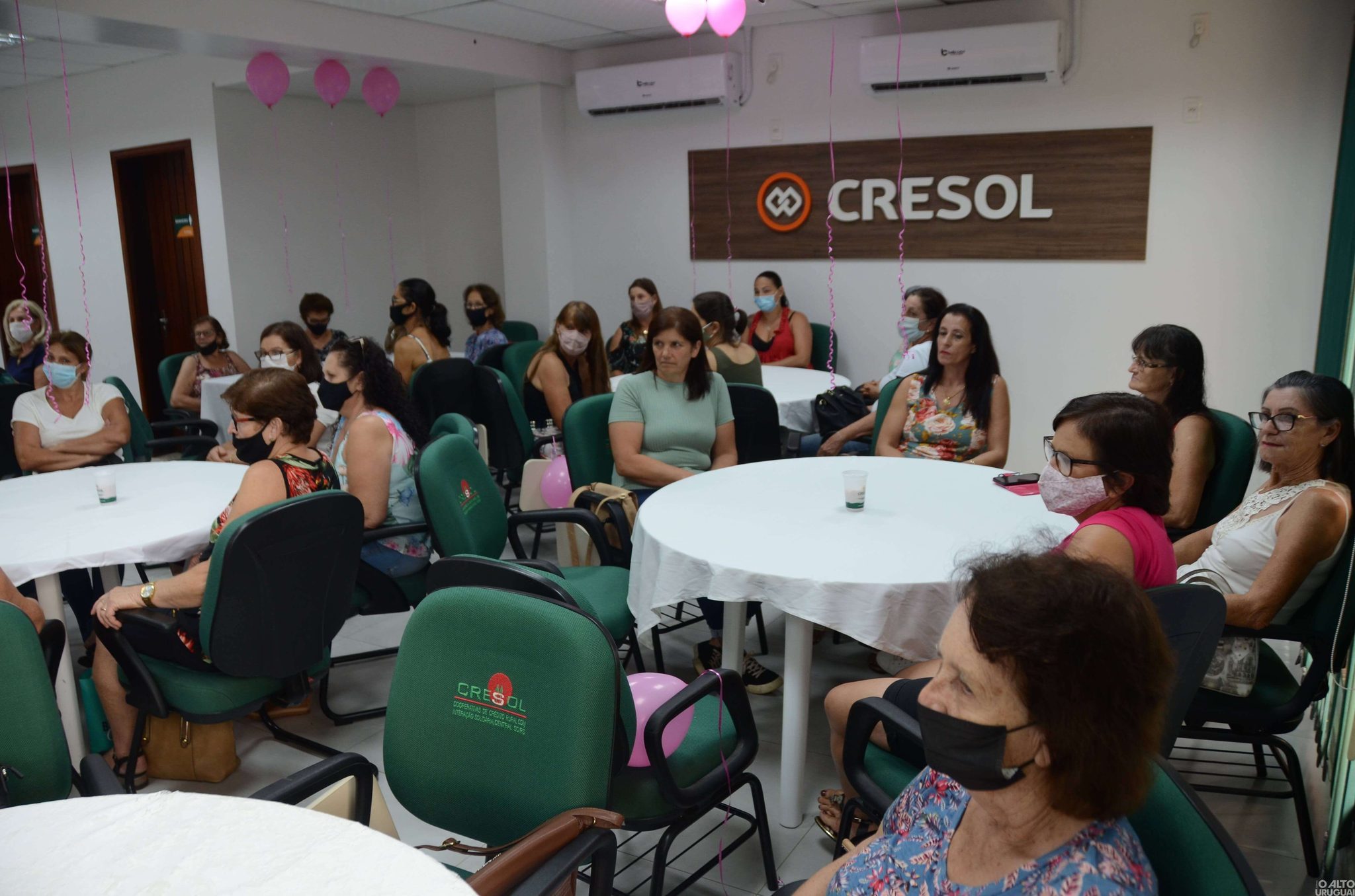 Cresol Raiz realiza evento alusivo ao Dia da Mulher