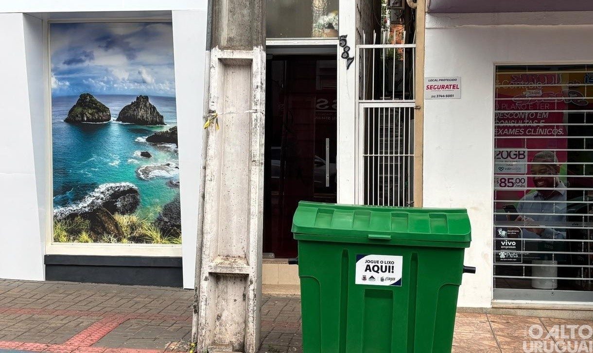 Administração inicia instalação de 100 lixeiras em Frederico Westphalen