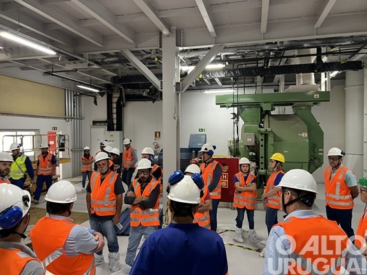 JBS apresenta a estrutura da fábrica de ração em Seberi