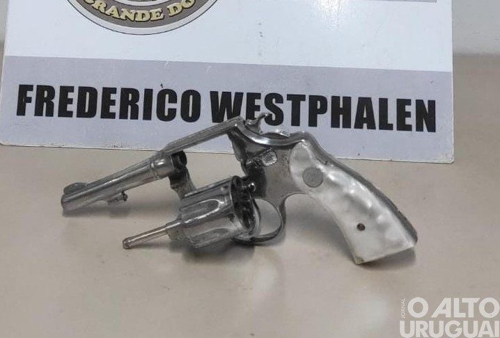 BM prende homem por porte ilegal de arma de fogo em FW
