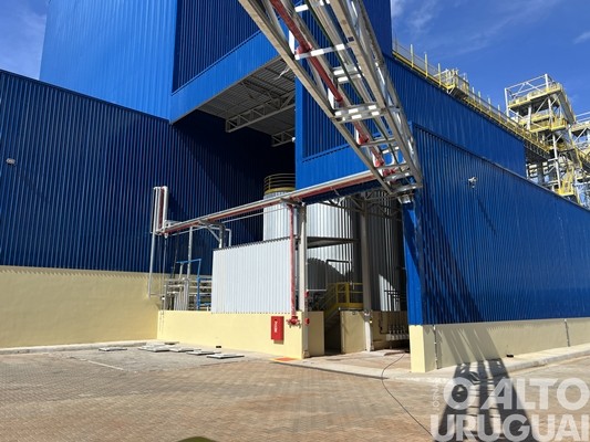 JBS apresenta a estrutura da fábrica de ração em Seberi
