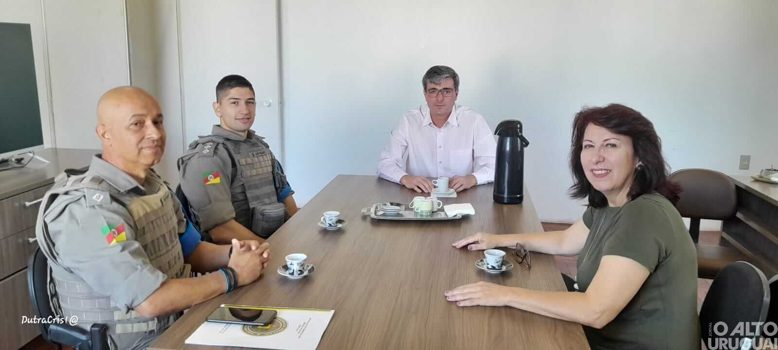 Prefeitura de Palmeira das Missões e Brigada Militar definem estratégias de segurança nas escolas