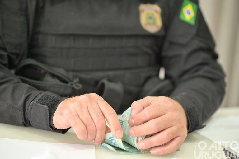 Polícia Federal apreende notas falsas em Dois Irmãos das Missões