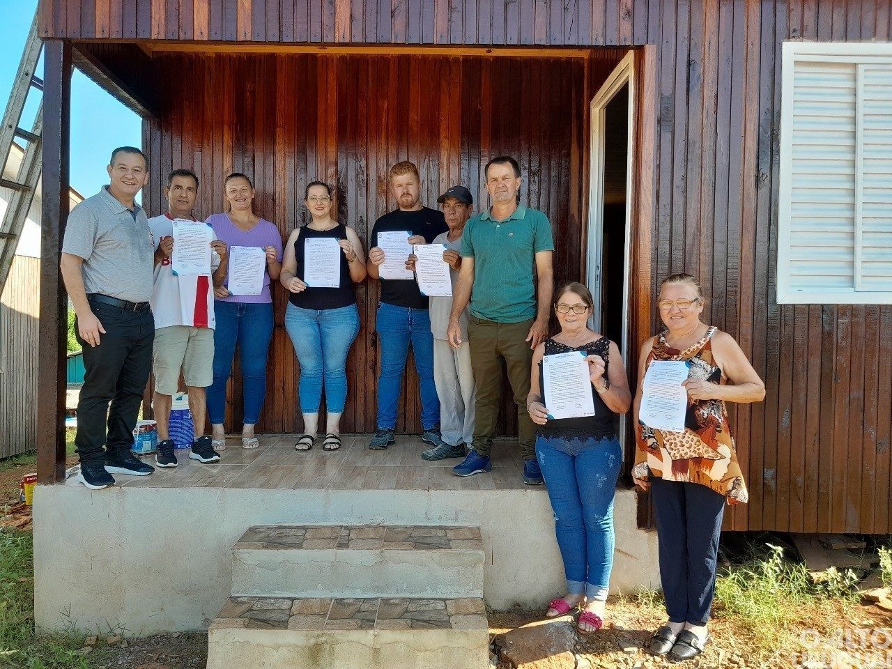 Executivo de Novo Tiradentes entrega novas unidades habitacionais