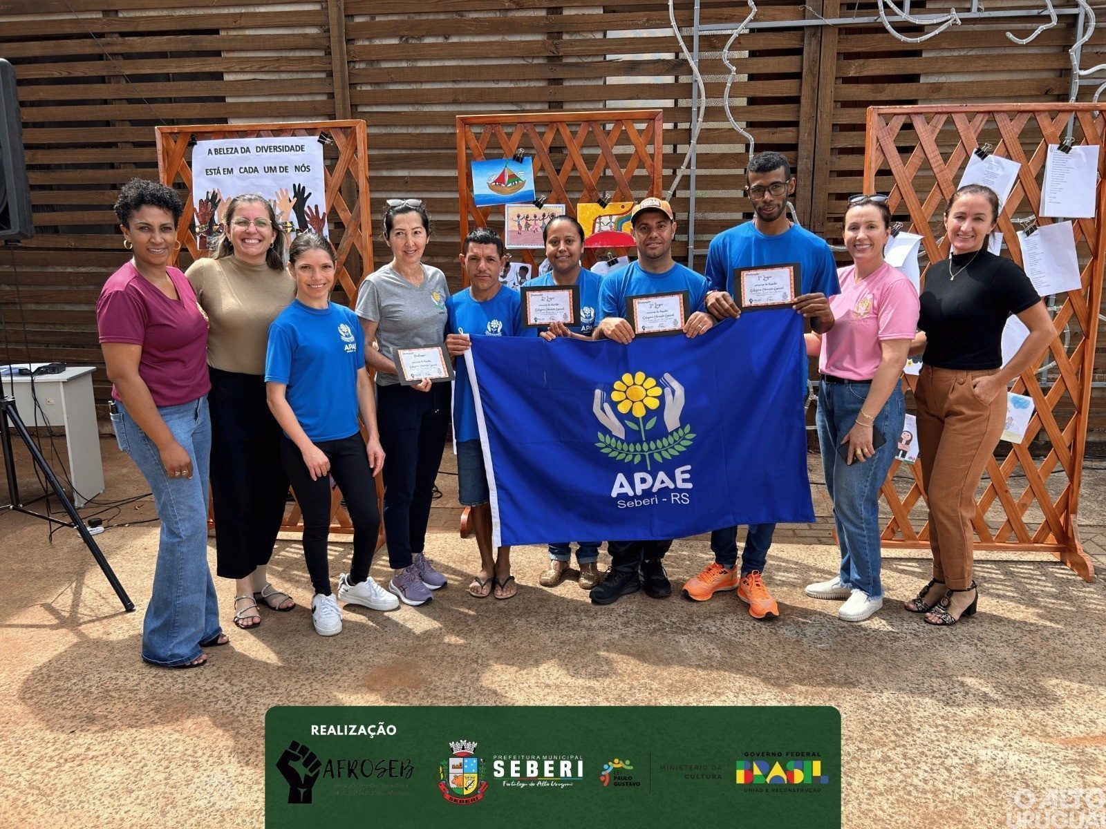 Seberi celebra a diversidade e entrega premiação de concurso