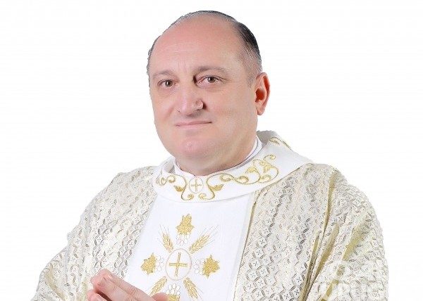 Monsenhor Leonir Fainello recebe alta hospitalar