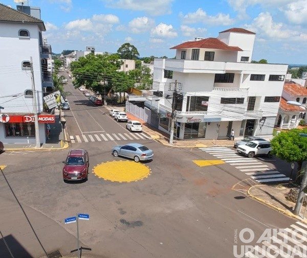 Departamento de Trânsito divulga dicas para evitar acidentes nas rotatórias