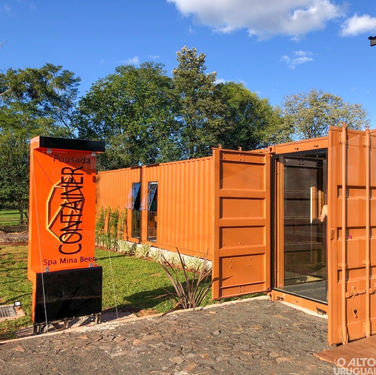 Pousada Container e SPA Mina Beer inaugura em Ametista do Sul