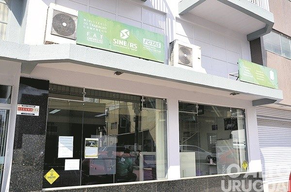 Agência do Sine-FW estará fechada na quinta-feira e na sexta-feira
