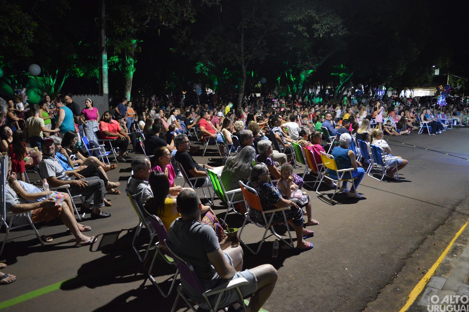 Acendimento de luzes marca a abertura oficial de Natal em Rodeio Bonito