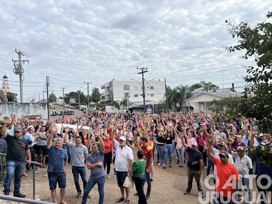 Protesto de garimpeiros mobiliza comunidade em Ametista do Sul