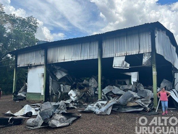 Incêndio destrói fábrica da Embutidos Bisolo em FW