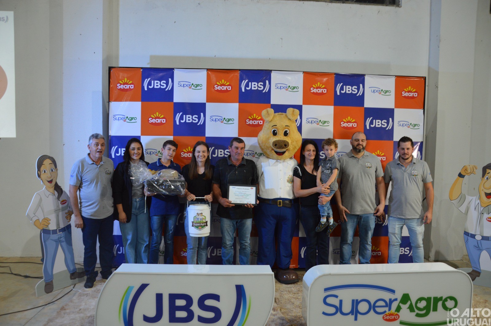 SuperAgro premia melhores produtores integrados