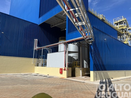 JBS apresenta a estrutura da fábrica de ração em Seberi
