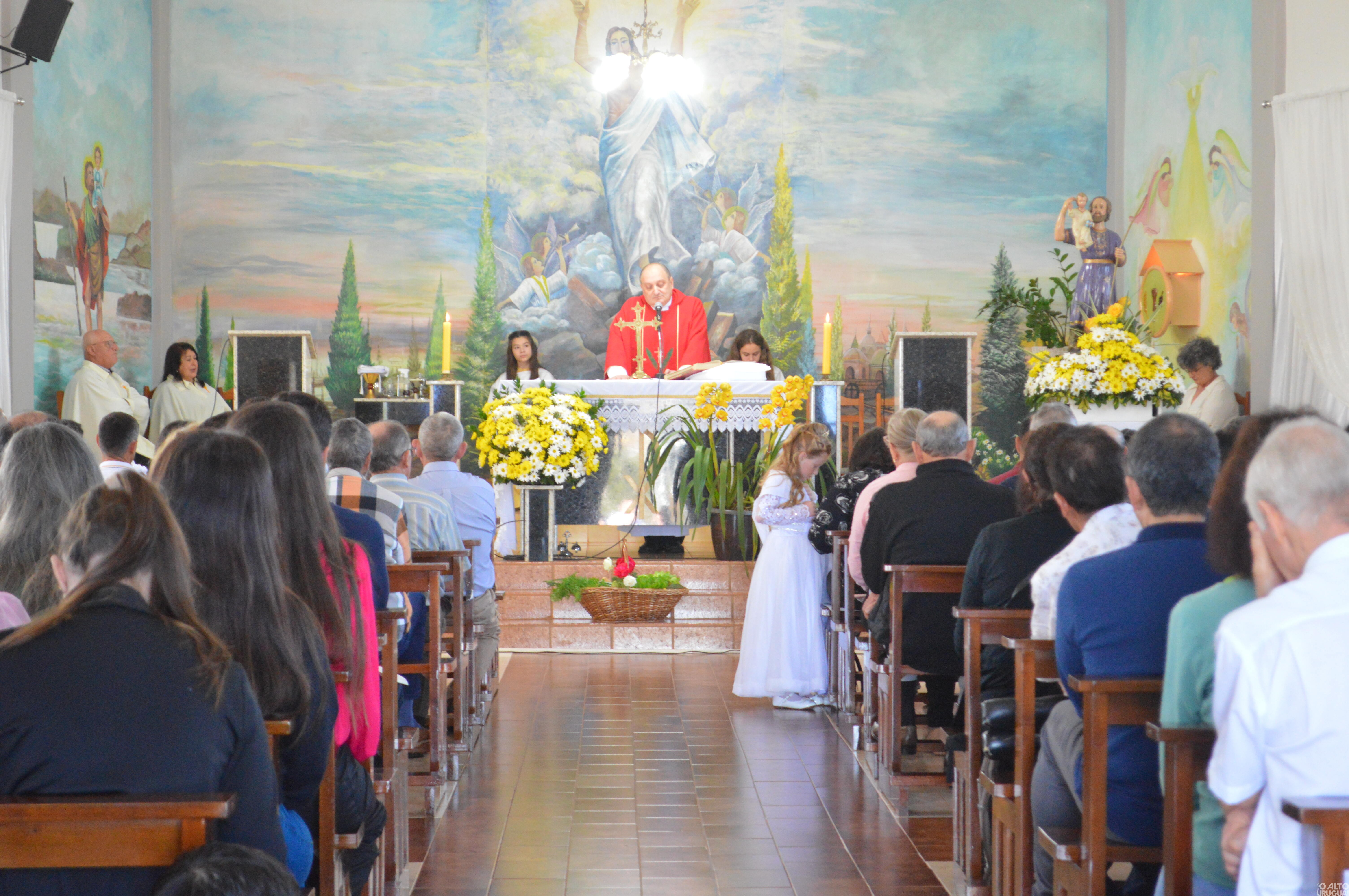 Festa em homenagem a São Cristóvão reúne centenas de pessoas em FW
