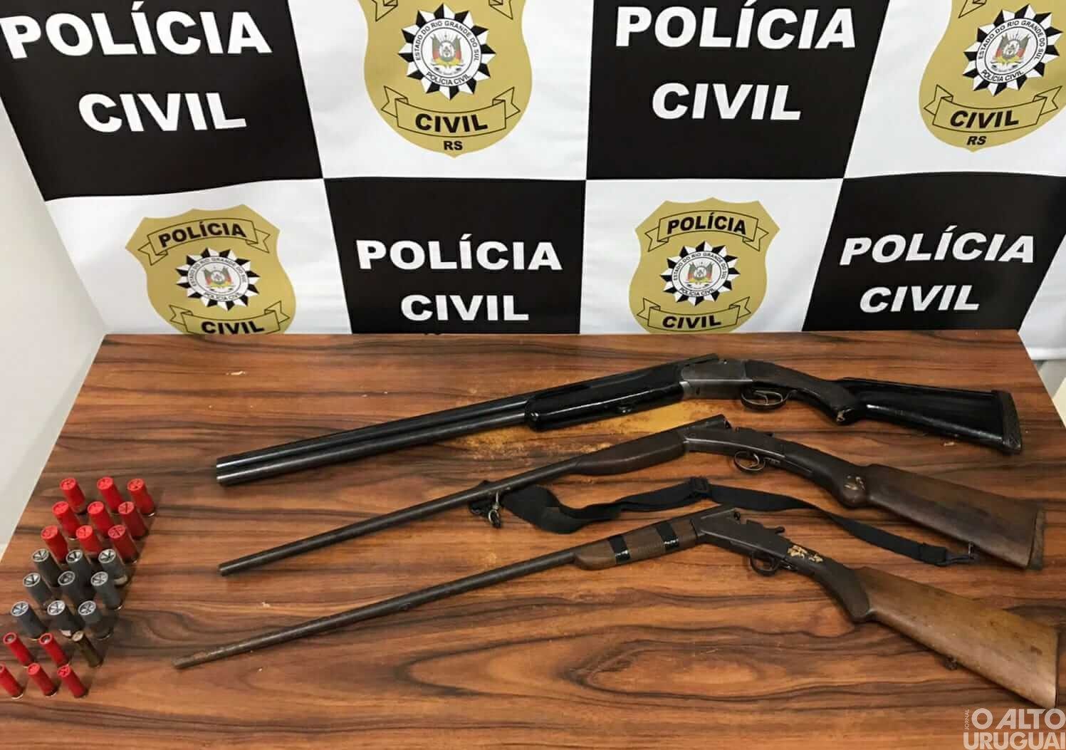 Policia Civil prende homem e apreende munições e espingardas na região