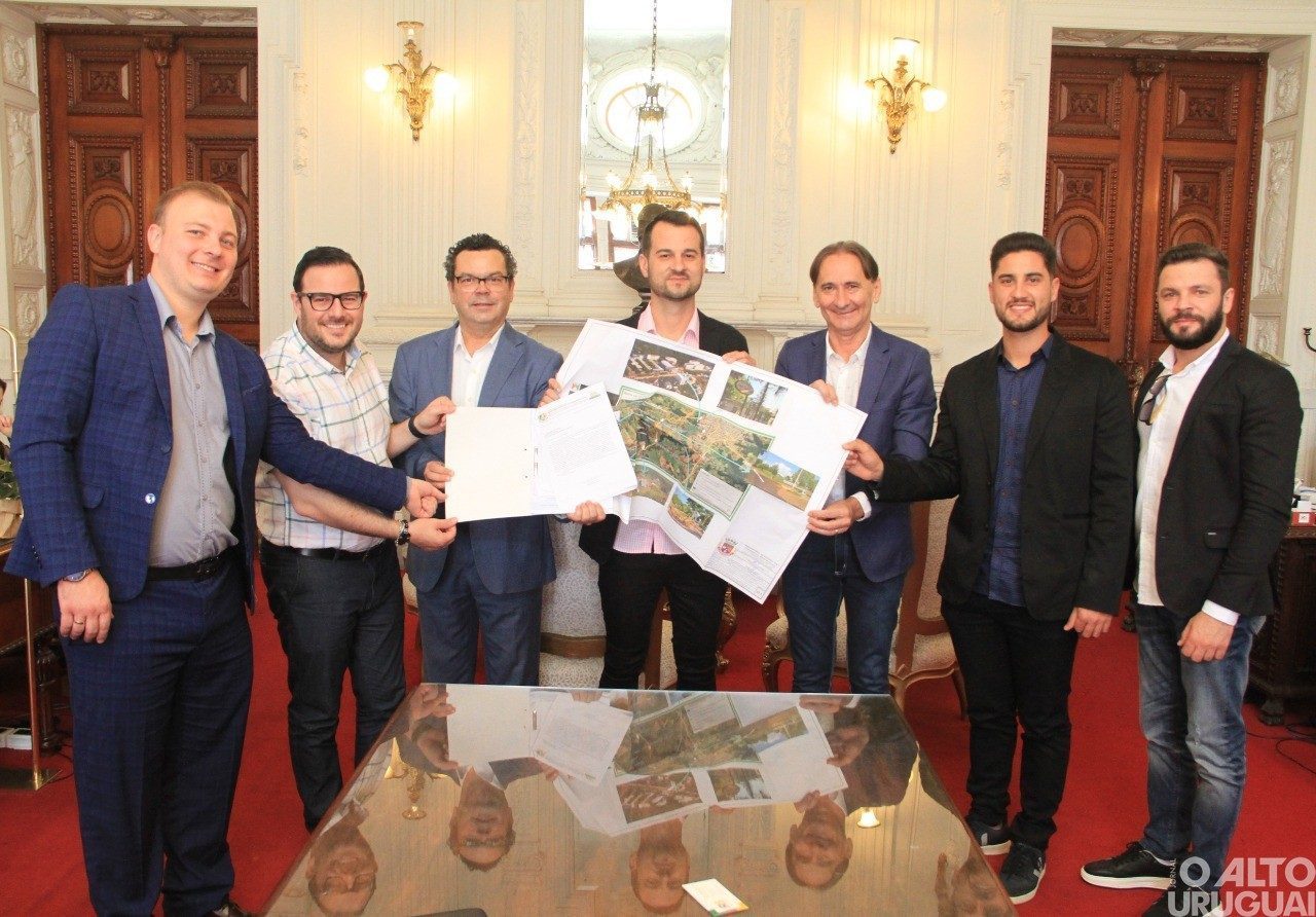 Gestores de FW apresentam Projeto da Rua Santo Caeran em Porto Alegre