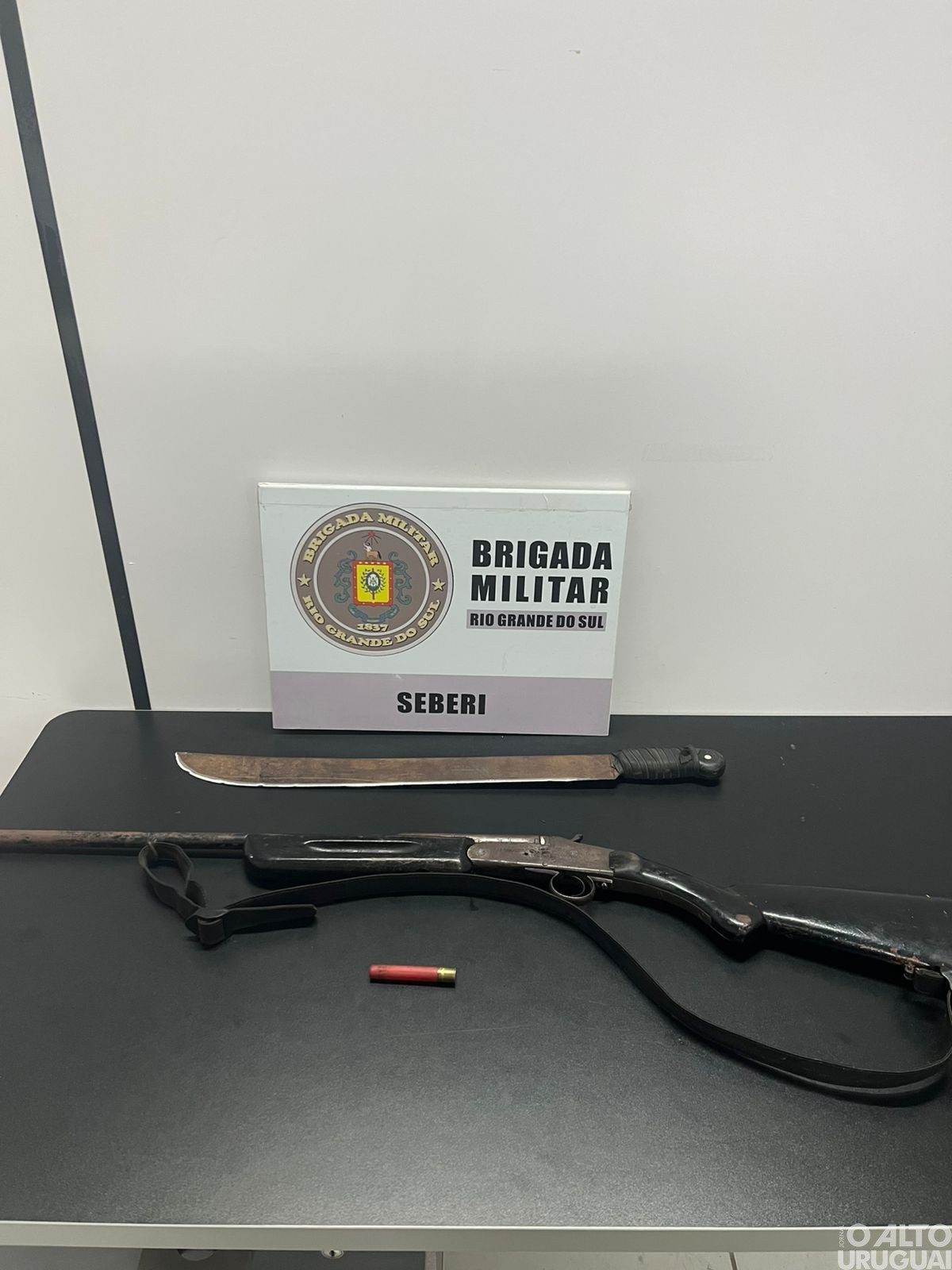 Brigada Militar prende homem por porte ilegal de arma de fogo