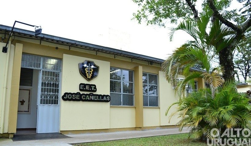 Escola Técnica José Cañellas celebrará 60 anos com jantar-baile em FW