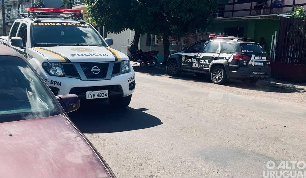 Homem é preso após ser flagrado vendendo cocaína em FW