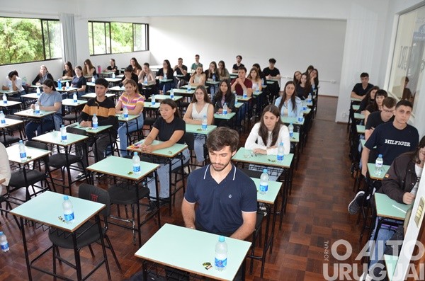 URI/FW registra aumento de candidatos no Vestibular de Verão