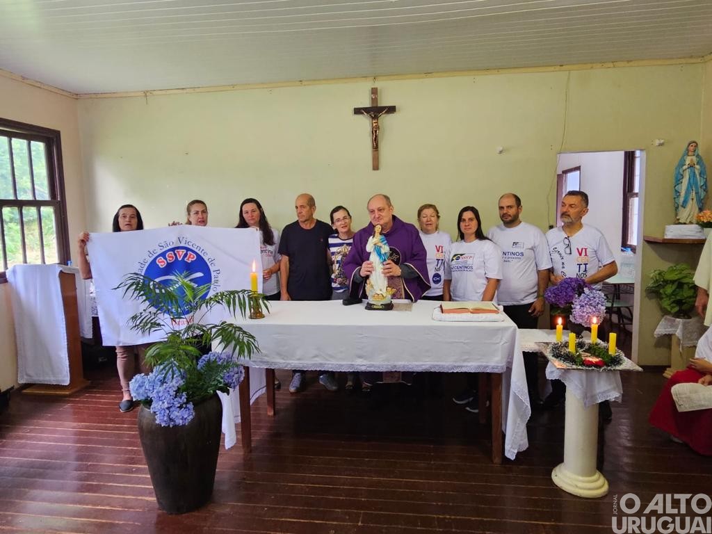 Missa campal do Dia de Nossa Senhora da Imaculada Conceição é realizada