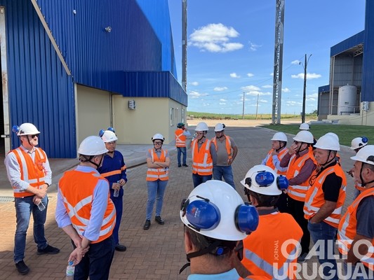 JBS apresenta a estrutura da fábrica de ração em Seberi