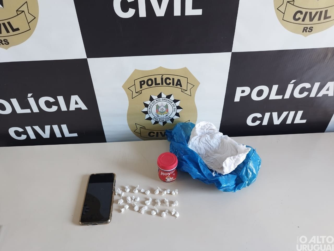 Mulher é presa em Iraí por tráfico de drogas