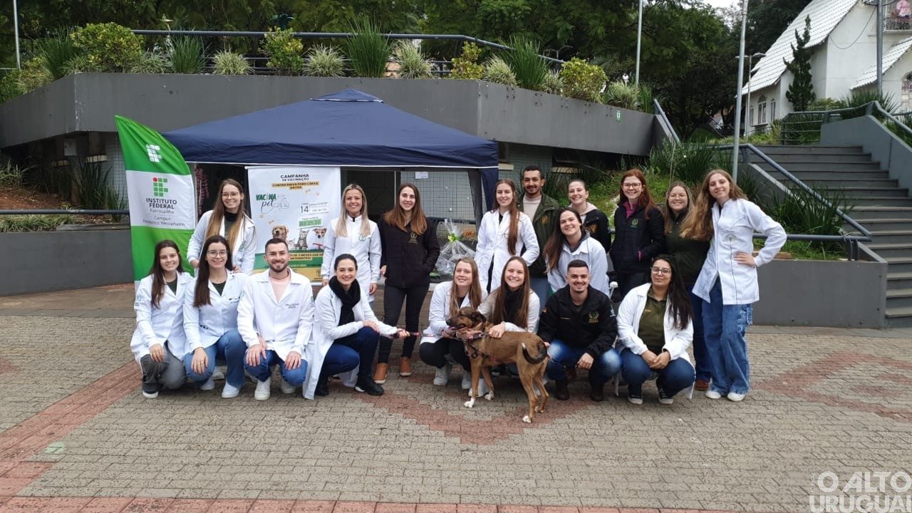 IFFar-FW realiza vacinação em cães e gatos na praça neste sábado