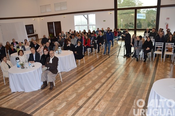 Câmara de Vereadores de Seberi homenageia pioneiros