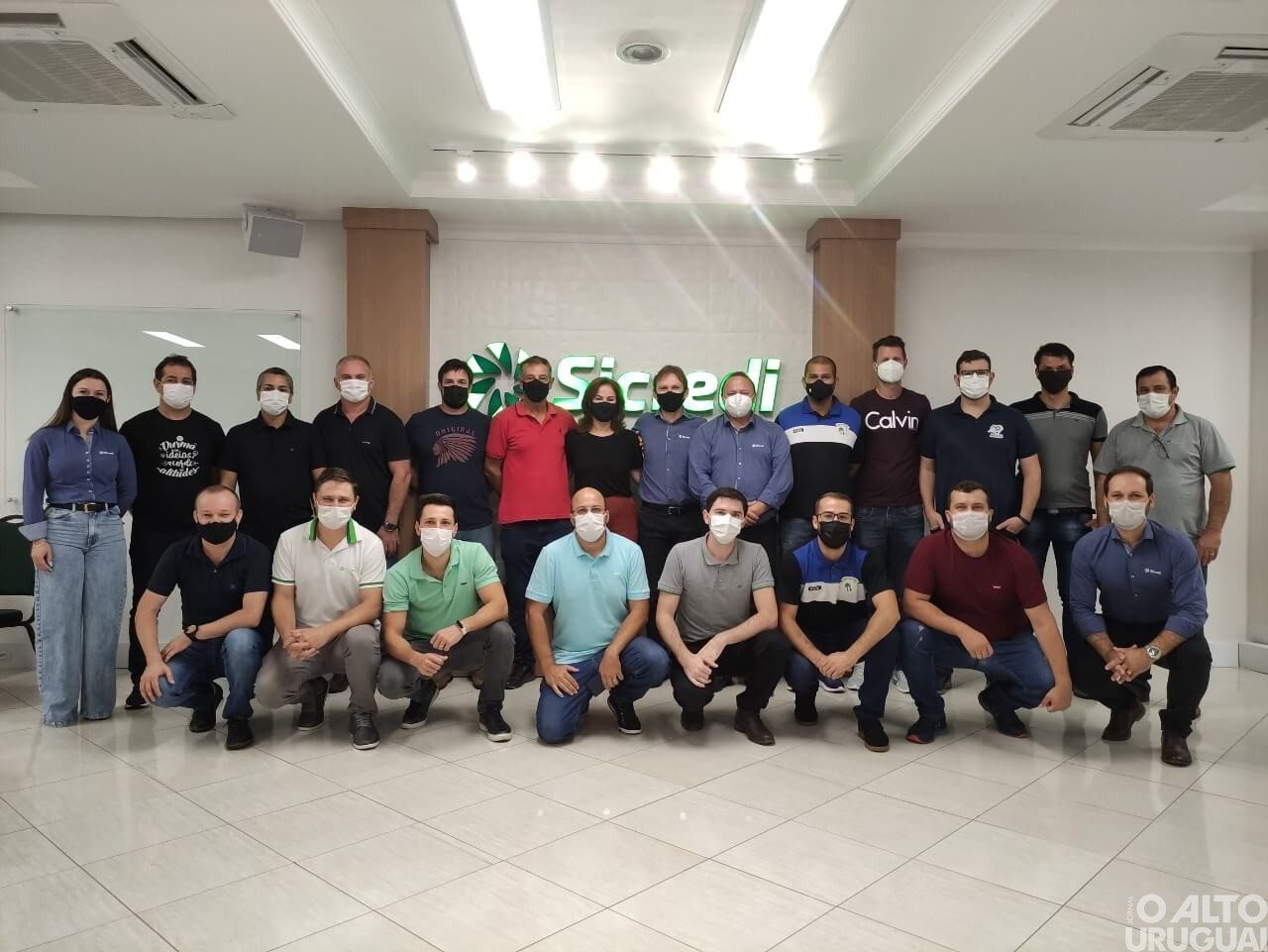 Sicredi apoia o futsal regional