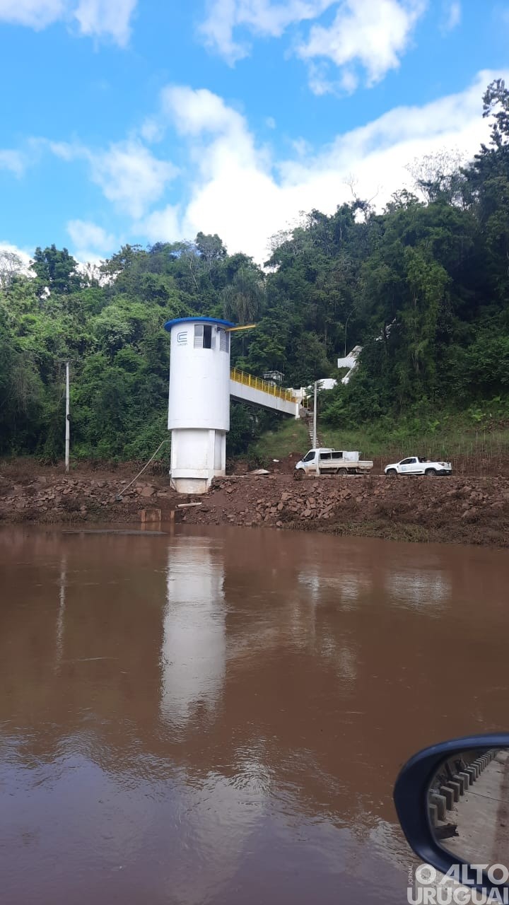 Iraí: estação de bombeamento de água volta a operar junto ao rio do Mel