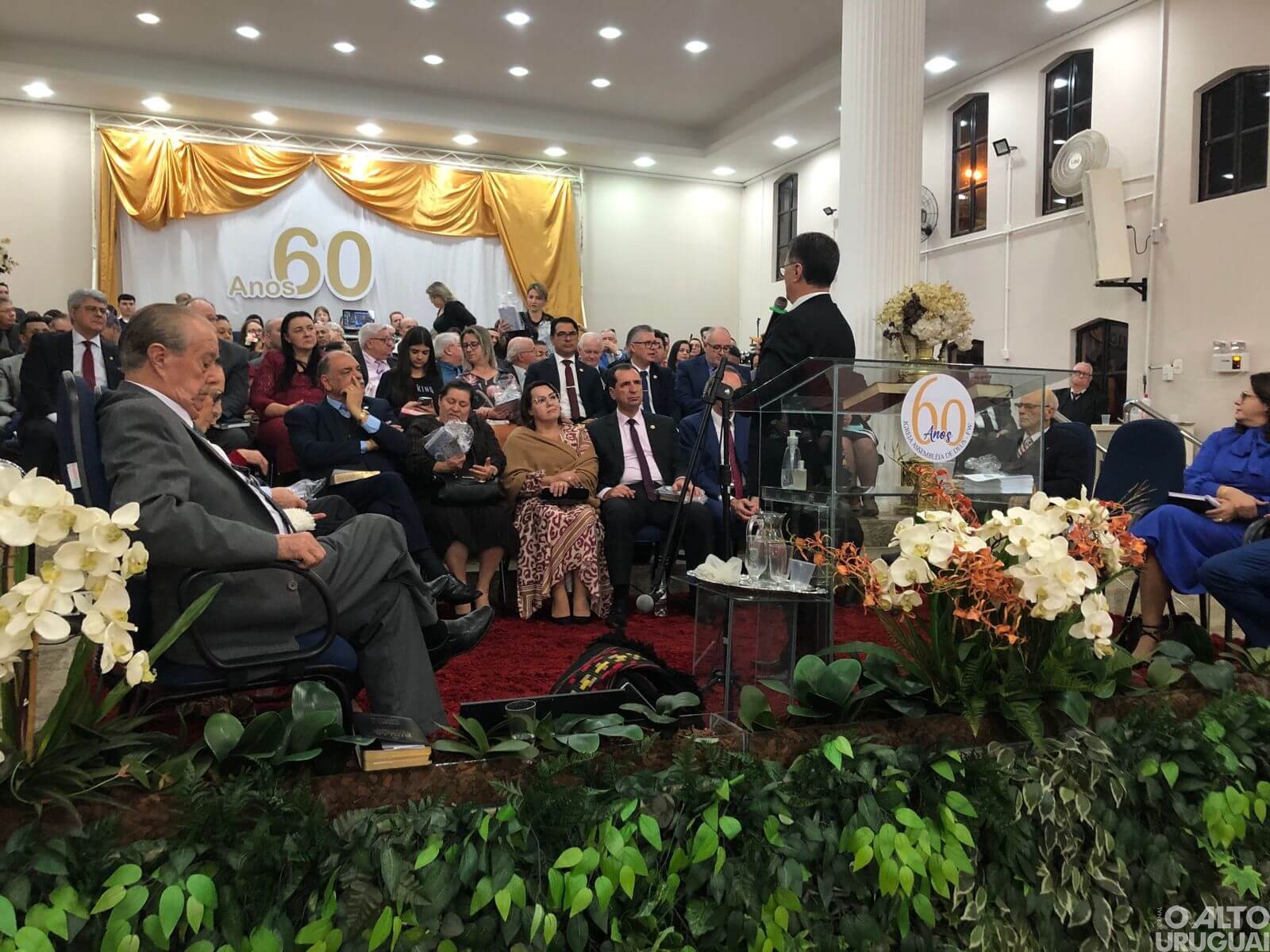 Pastor Pery Brizolla é homenageado em culto