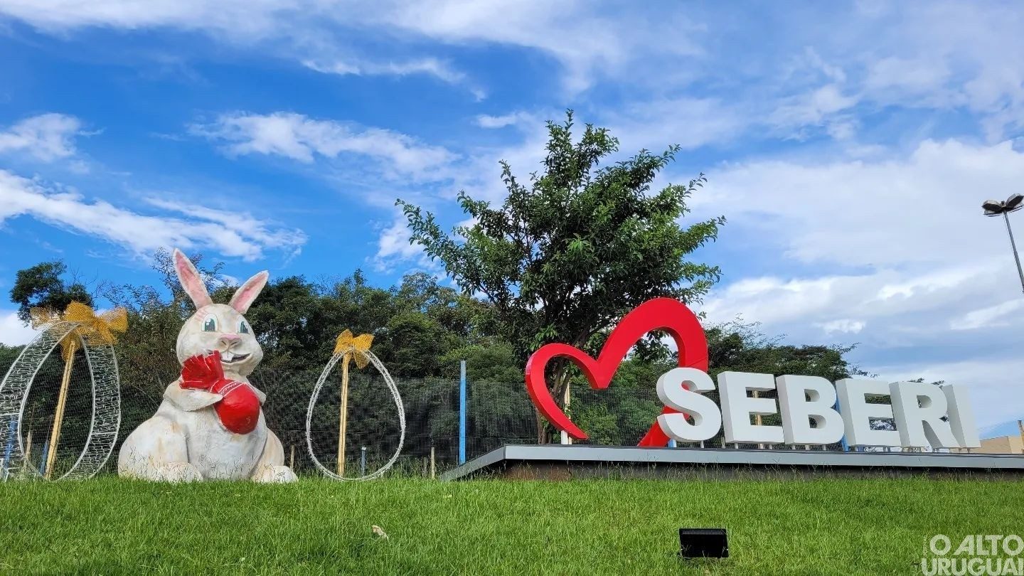 Seberi inicia montagem da ornamentação de Páscoa 