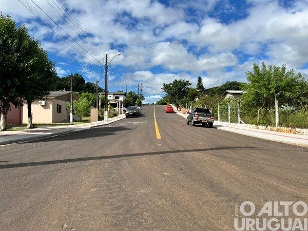 Obras de pavimentação asfáltica são concluídas na área urbana de Novo Tiradentes