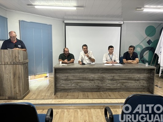 Prefeitos participam da primeira reunião da Amzop sob a nova gestão