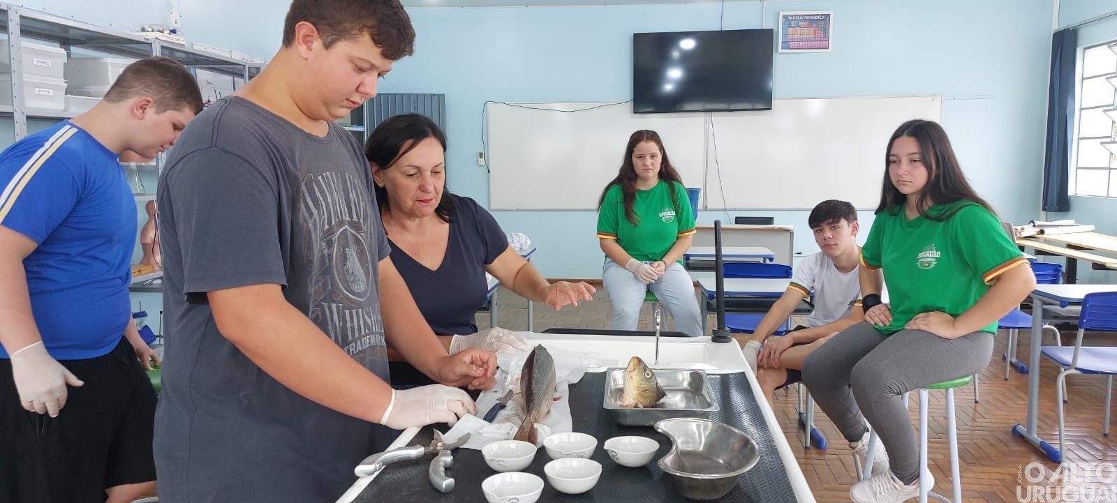 Alunos estudam anatomia dos peixes e encerram projeto com atividade de pesca em Iraí