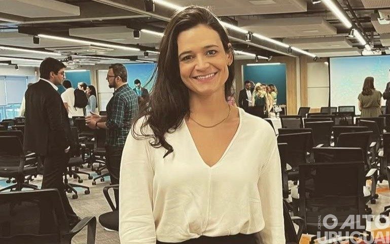 Egressa de Direito da URI/FW é aprovada em concursos públicos