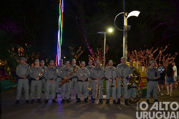 Frederico em Luz acende o espírito de natal na Praça da Matriz